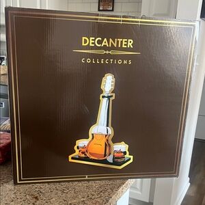 Elegant Brown Guitar Decanter Set